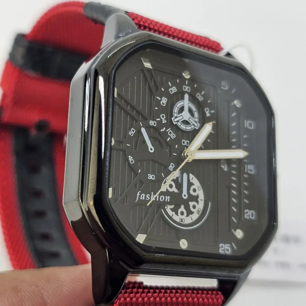 Men's Minimalist Watch 42MM Black Dial Date Indicator Black Red Canvas Bands‎